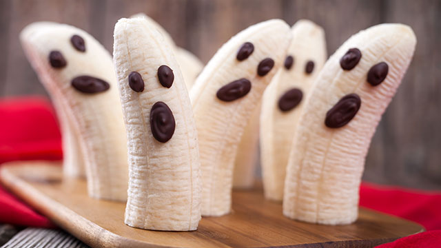 Easy Halloween Food Décor 