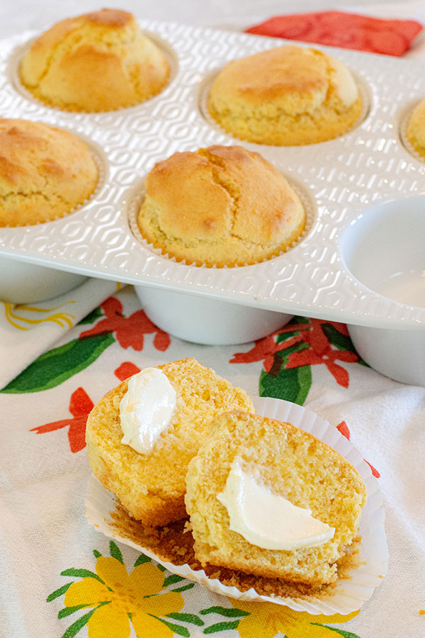 How to Make Cornbread How to Make Cornbread
