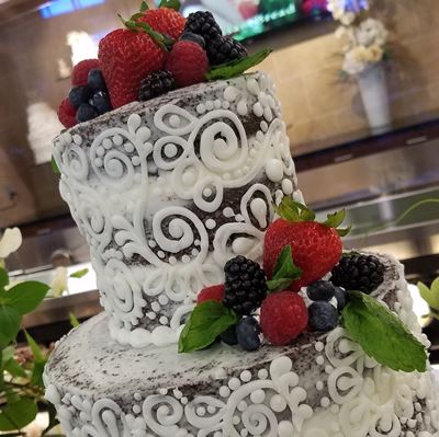 Naked cake